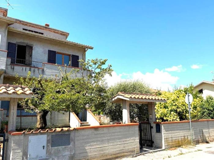 Casa con 5 locali in vendita in Via Conciliazione, Lucrezia, Cartoceto