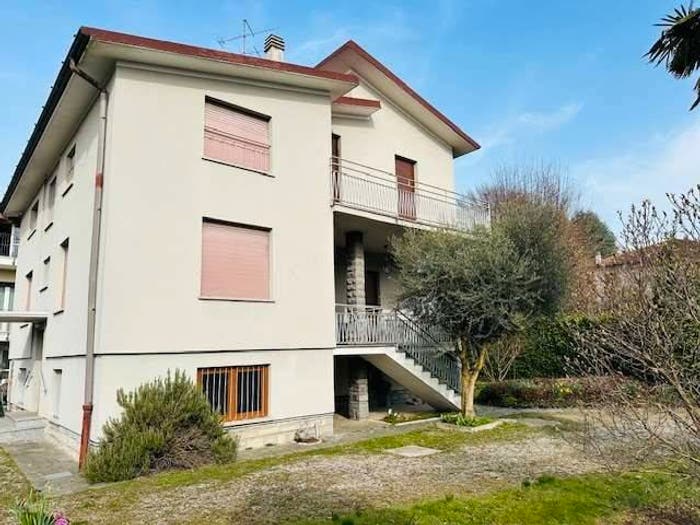 Casa con 6 locali in vendita in Centro, Fino Mornasco