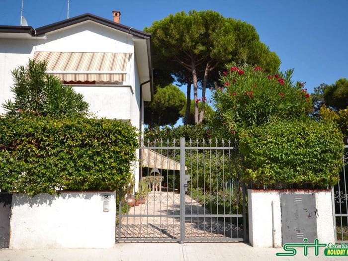 Casa trilocale in vendita in Viale Alaska, Lido delle Nazioni, Comacchio