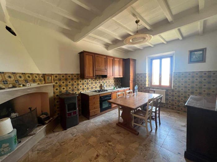 Casa con 6 locali in vendita in via di pian del pruno, Chianni