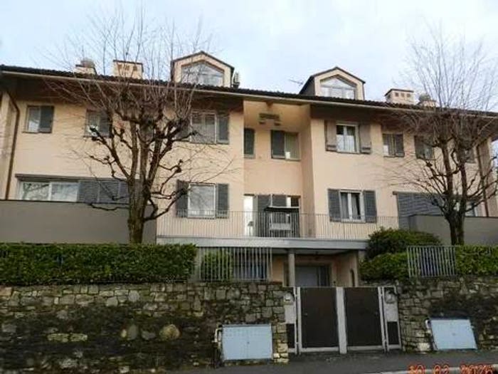 Casa con 6 locali in vendita in Via Tommaso Edison, Valtesse, Bergamo