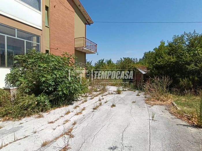 Appartamento con 6 locali in vendita in San Paolo di Jesi