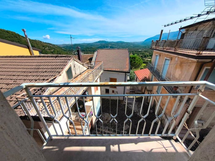 Appartamento quadrilocale in vendita in Via Serra, Montella