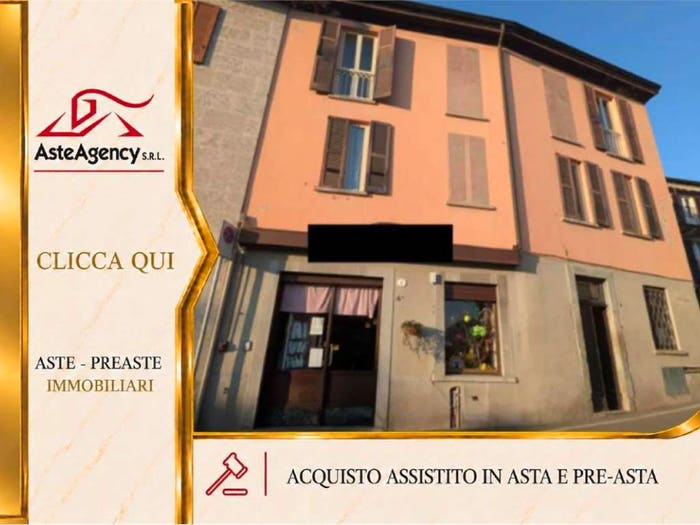 Casa con 6 locali in vendita in Via Vittorio Emanuele II, Cernobbio