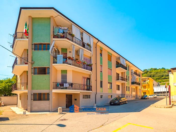 Appartamento trilocale in vendita in Via dello Spumante, Cinzano, Santa Vittoria d'Alba