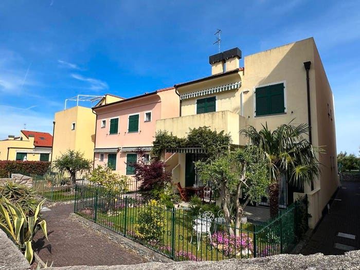 Appartamento bilocale in vendita in Via Giacomo Matteotti, Centro, Loano
