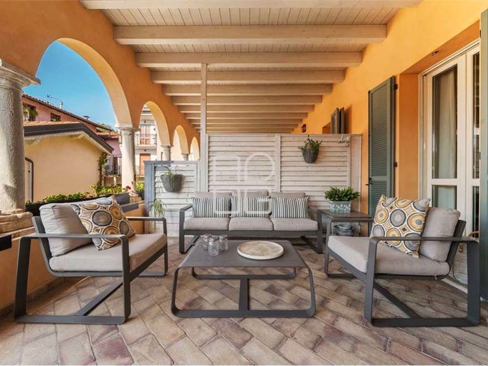 Appartamento quadrilocale in vendita in Via Valtenesi, Centro, Polpenazze del Garda