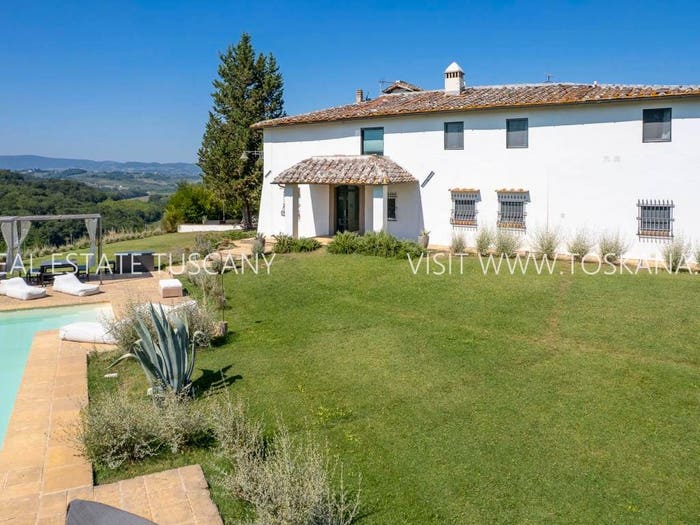 Casa con 6 locali in vendita in Via delle Mura, Canonica, Certaldo