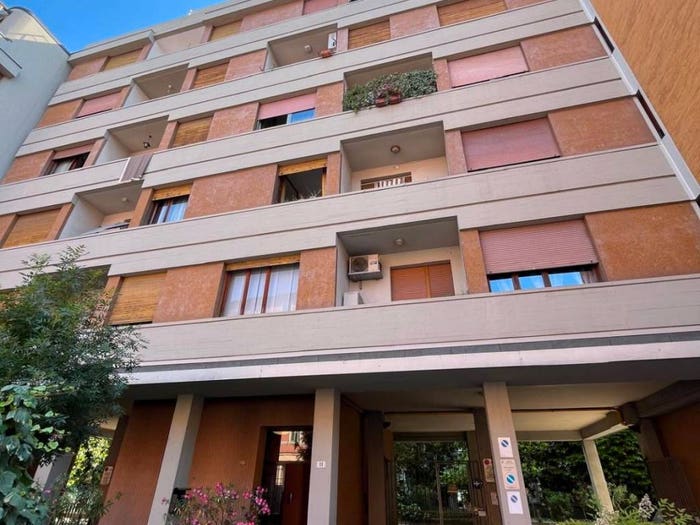 Appartamento quadrilocale in vendita in Saffi, Bologna