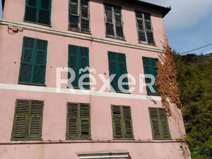 Appartamento trilocale in vendita in Via Casin, Crocefieschi