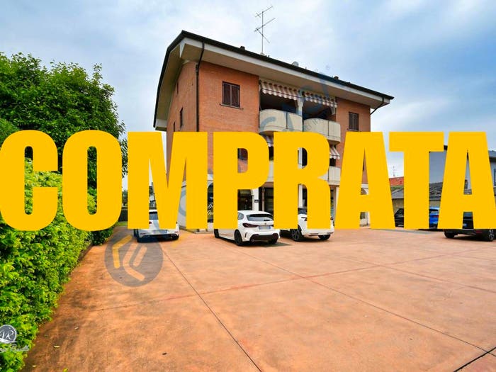 Appartamento trilocale in vendita in Via Trieste, Centro, Limbiate