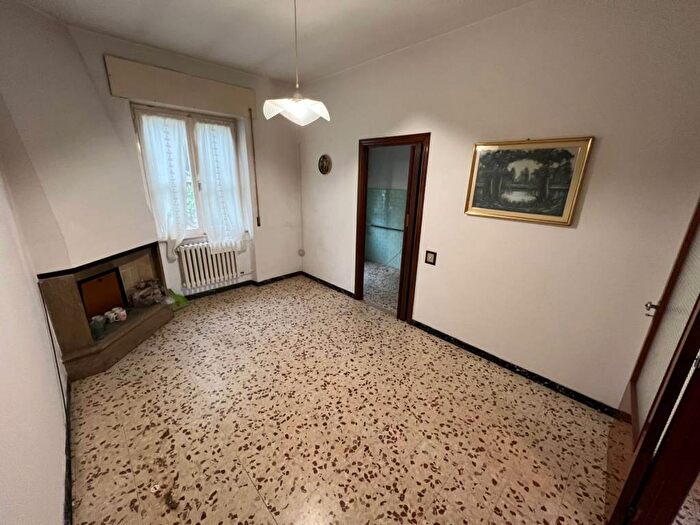 Appartamento con 6 locali in vendita in via Giuseppe Flaiani, Centro, Fermo