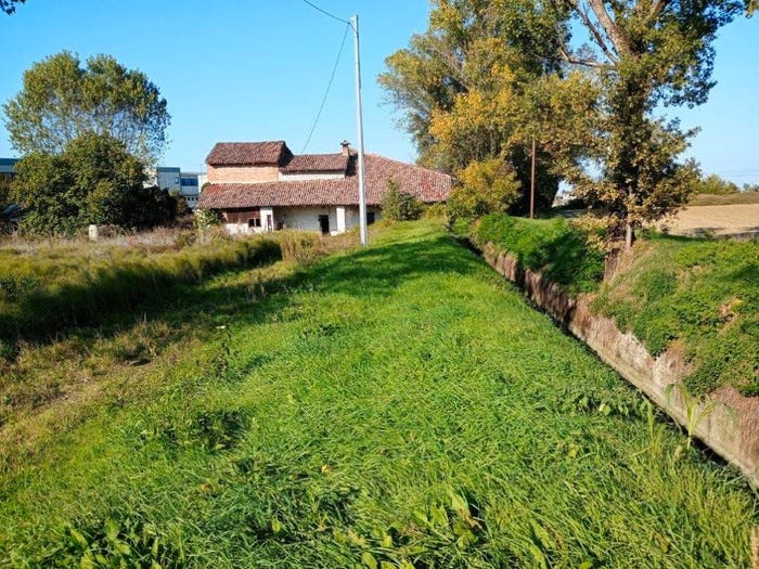 Casa con 6 locali in vendita in Strada Molino di Sotto, Centro, Cadeo