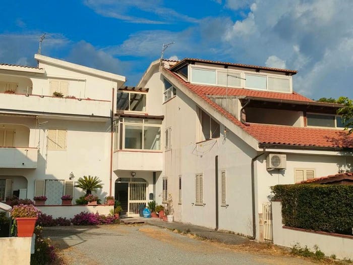 Appartamento bilocale in vendita in Via dei Bretii, Marina Di San Lorenzo, San Lorenzo