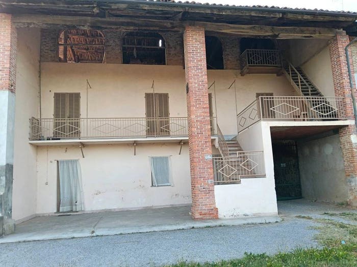 Casa con 6 locali in vendita in Strada Bordino, Bordino, Carrù