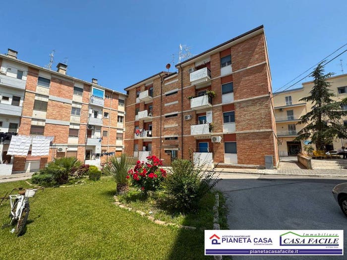 Appartamento quadrilocale in vendita in Via Leonardo da Vinci, Centro, Matera