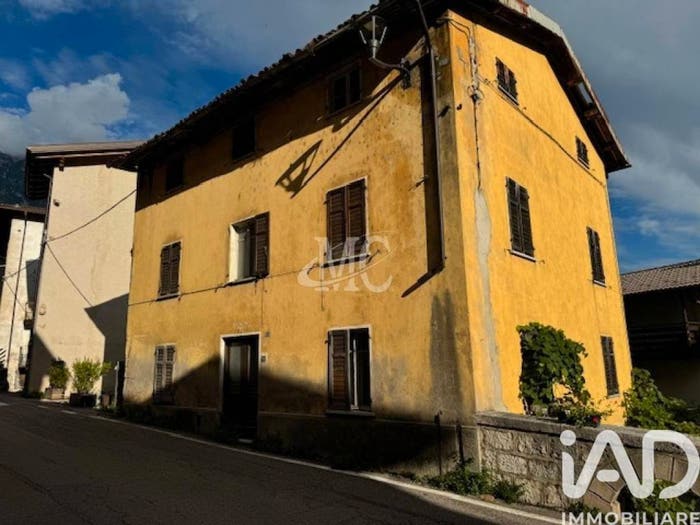 Casa con 6 locali in vendita in Via Raossi, Raossi, Vallarsa