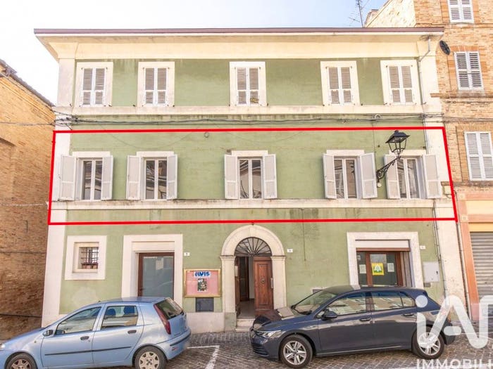 Appartamento quadrilocale in vendita in Piazza Umberto I, Monte San Pietrangeli