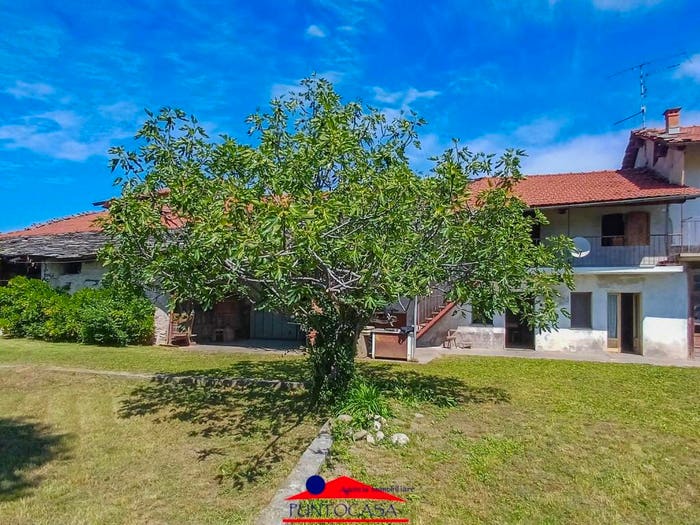 Casa con 6 locali in vendita in Via Stazione, Dronero