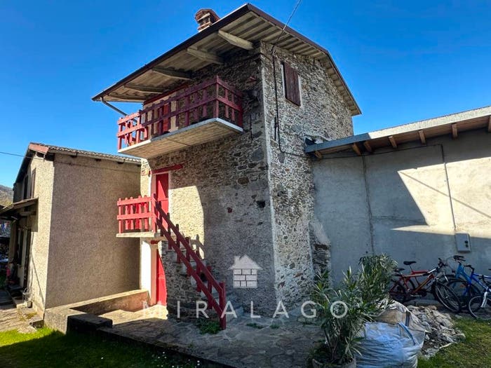 Casa trilocale in vendita in Via Tavani, Delebio
