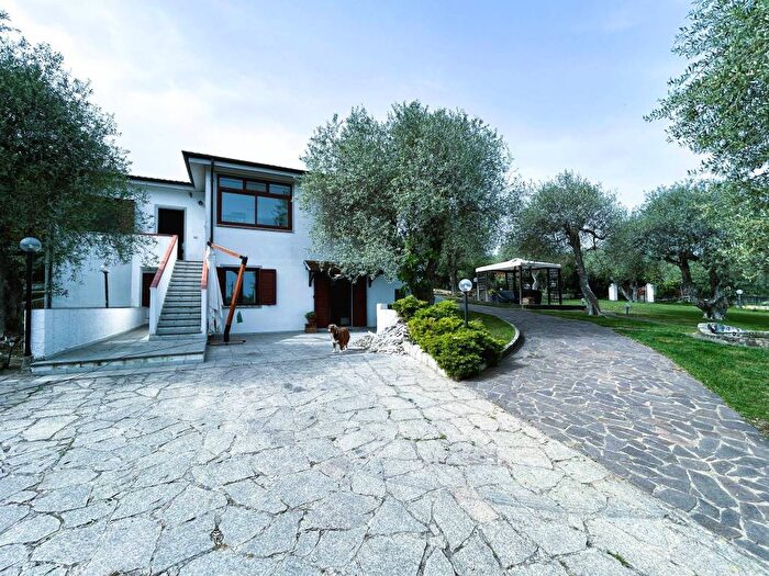 Casa con 6 locali in vendita in Strada Statale dell'Anglona, San Camillo Taniga, Sassari