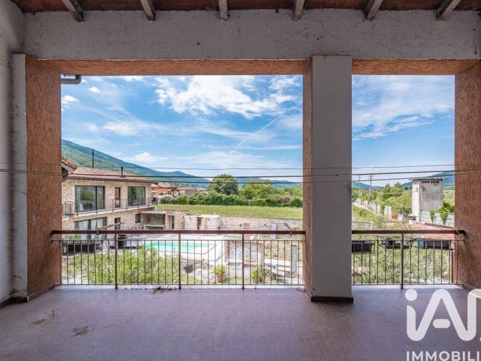 Casa con 6 locali in vendita in Via Carbonini, Centro, Nave