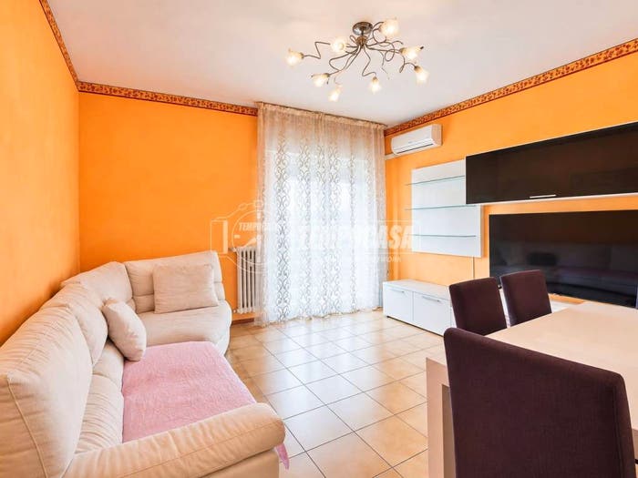 Appartamento trilocale in vendita in Viale Curtatone, Porta Mortara, Novara