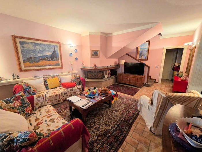 Casa con 6 locali in vendita in Via Biscolla, Margine Coperta Traversagna, Massa e Cozzile