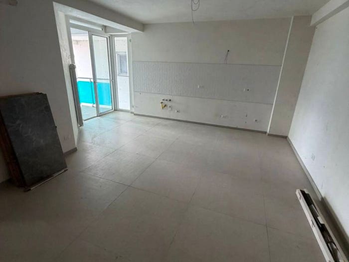 Appartamento trilocale in vendita in Viale Giacomo Mancini, Mancini, Cosenza