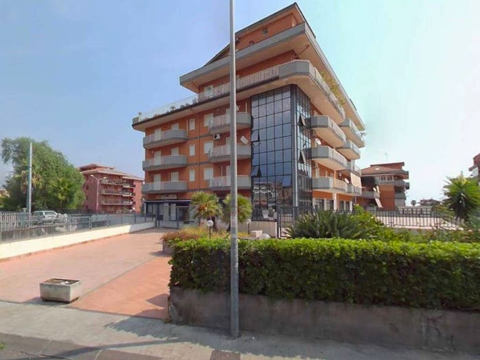 Appartamento quadrilocale in vendita in Viale delle provincie, Centro, Giarre