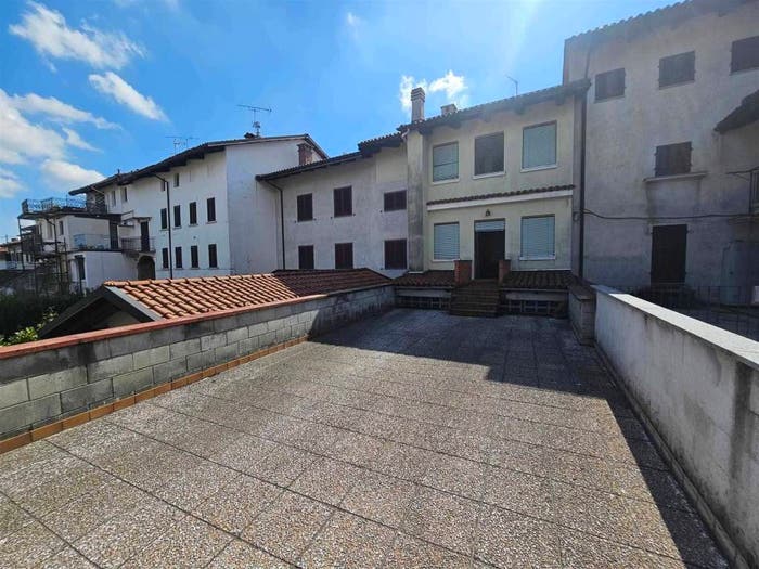 Casa con 6 locali in vendita in Via Pietro Micca, Centro, Sala Biellese