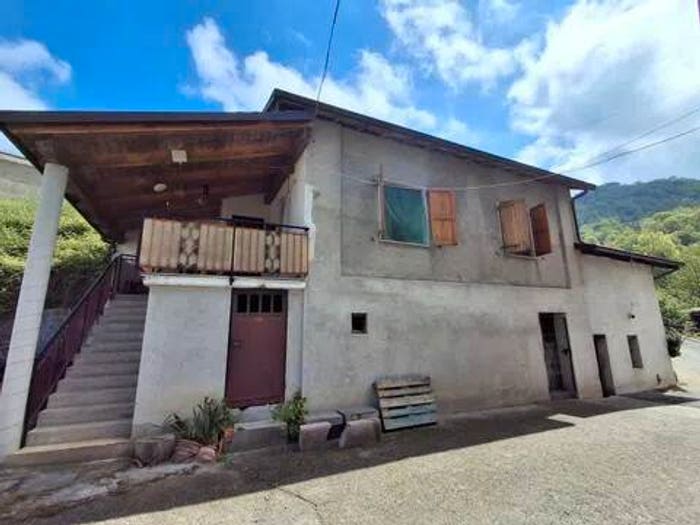 Casa quadrilocale in vendita in Strada Provinciale, Montaldo di Mondovì