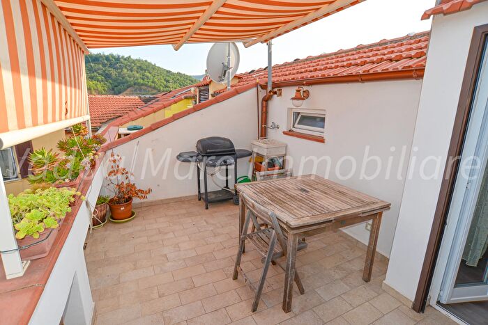 Appartamento quadrilocale in vendita in Via Aurelia, Vado Ligure
