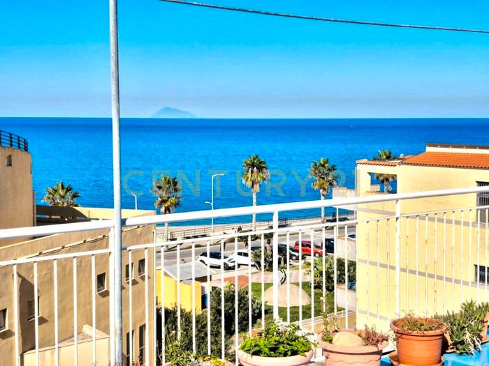 Appartamento quadrilocale in vendita in Via Tripoli, Centro, Capo d'Orlando