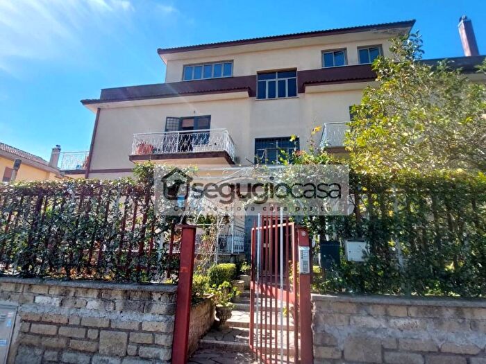 Appartamento trilocale in vendita in Via Monti della Storta, La Storta, Roma