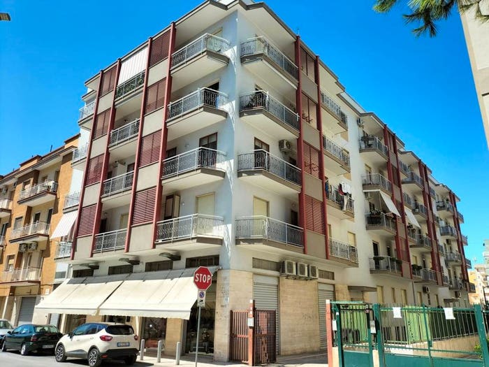 Appartamento con 5 locali in vendita in Corso Umberto I, Bisceglie