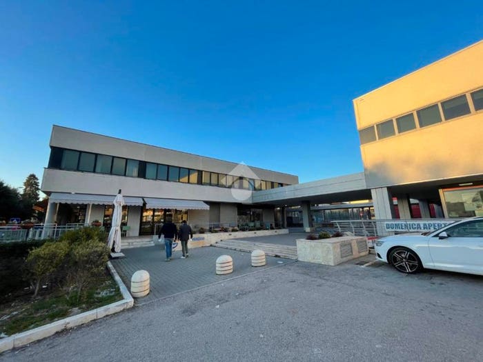 Appartamento con 5 locali in vendita in Via raffaello, Santa Maria degli Angeli, Assisi