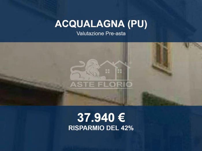 Appartamento con 6 locali in vendita in Vicolo Trebbio, Centro, Acqualagna