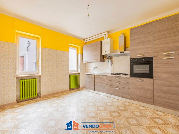 Appartamento trilocale in vendita in Via Moschetti, Centro, Boves
