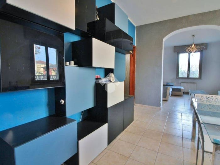 Casa con 5 locali in vendita in Via Lauzi, Centro, Lungavilla