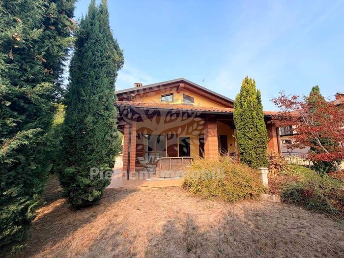 Casa con 6 locali in vendita in strada canali bassi, Centro, Cumiana