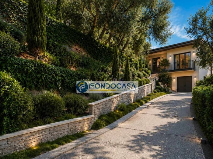 Casa con 6 locali in vendita in Via Lenzetti, Zona Collinare Cerreto Sant'Eustachio, Montignoso