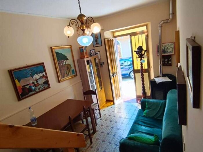 Casa trilocale in vendita in Complesso residenziale Indirizzo non visibile, Cittanova