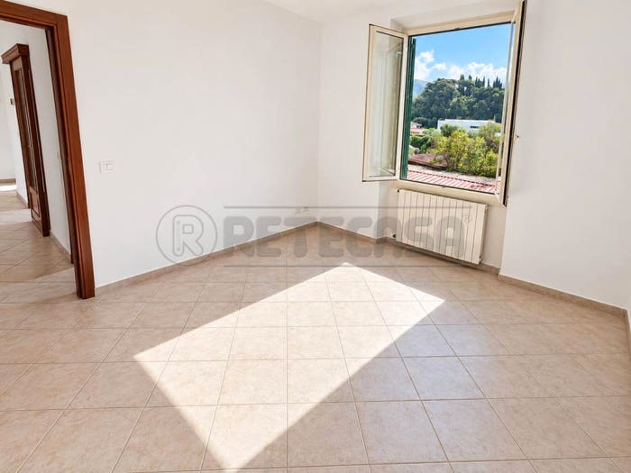 Appartamento quadrilocale in vendita in Via G Carducci, Stadio Sant'Antonio Marasio, Carrara
