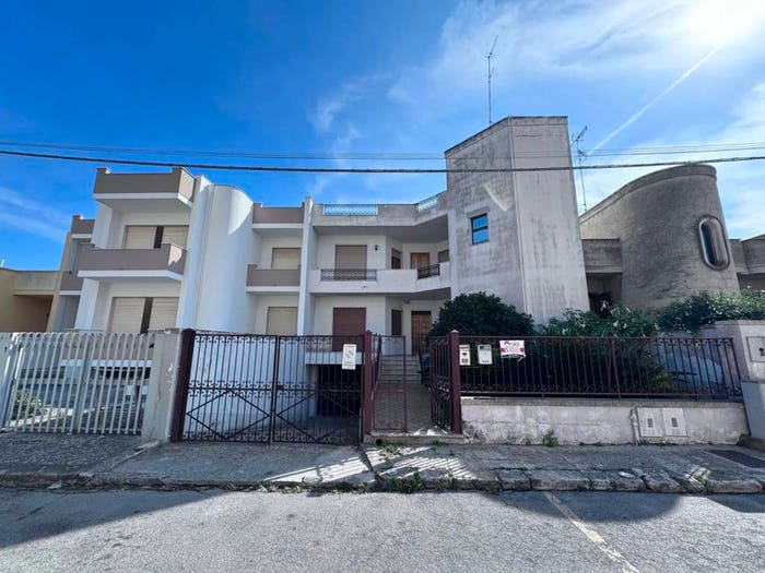 Appartamento quadrilocale in vendita in Via Materdomini, Arnesano