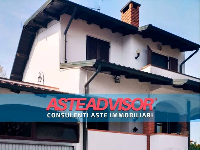 Casa con 6 locali in vendita in Frazione San Vito Via Giuseppe Verdi, San Vito, Gaggiano