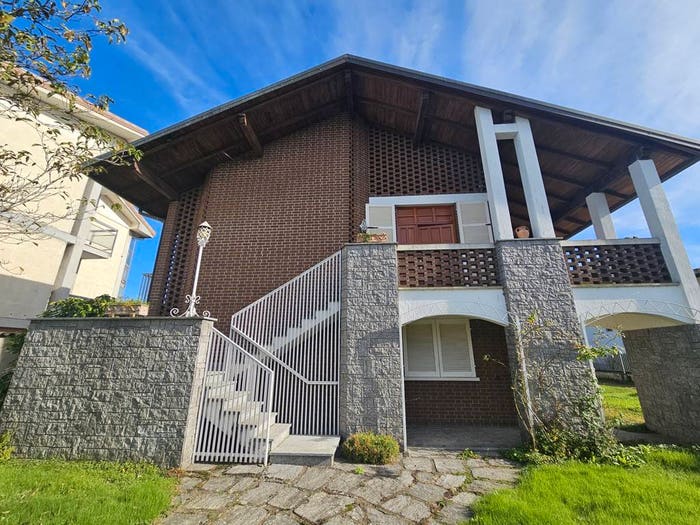 Casa con 5 locali in vendita in Via San Giacomo, Biandrate