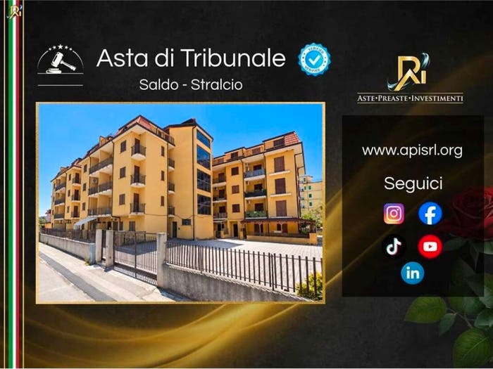 Appartamento trilocale in vendita in Via Cavour, Nocera Scalo, Nocera Terinese