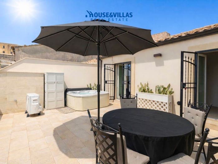 Casa con 5 locali in vendita in vicolo abba, Centro, Noto