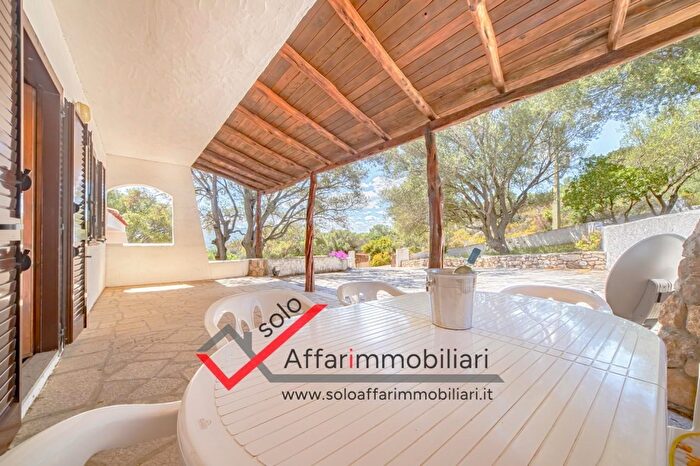Casa quadrilocale in vendita in Via degli Orti, Olbia
